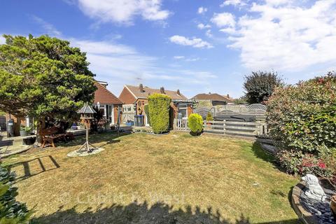 4 bedroom chalet for sale, Bowness Avenue, Lancing BN15