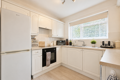 2 bedroom flat for sale, Churchfield Court, 39-41 Parkstone Road, Poole