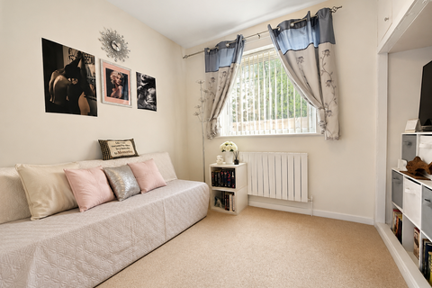 2 bedroom flat for sale, Churchfield Court, 39-41 Parkstone Road, Poole