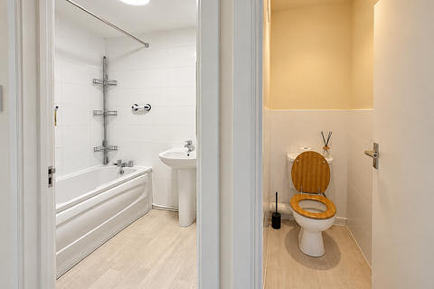 2 bedroom flat for sale, Churchfield Court, 39-41 Parkstone Road, Poole