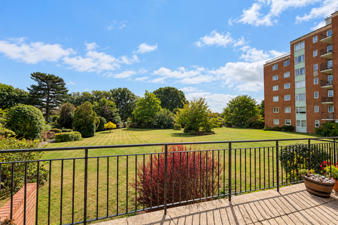2 bedroom flat for sale, Churchfield Court, 39-41 Parkstone Road, Poole