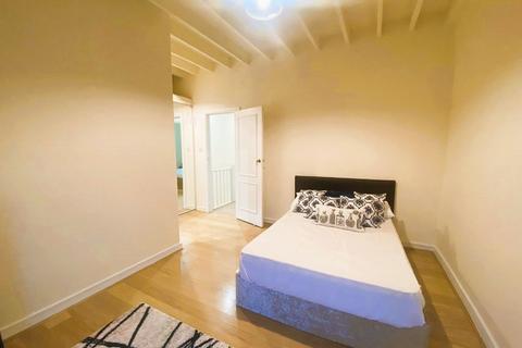 4 bedroom terraced house to rent, London SE10