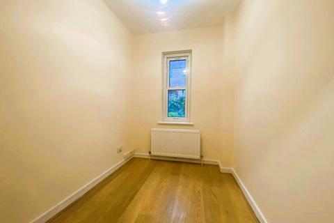 4 bedroom terraced house to rent, London SE10