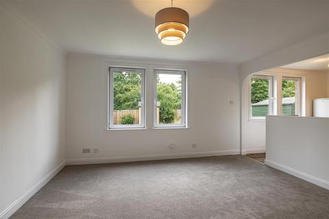 undefined, 16 Quarrydene, Melrose