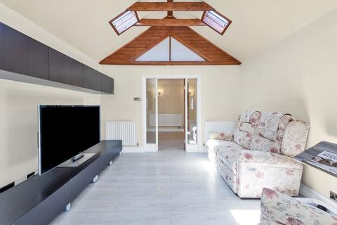 3 bedroom detached bungalow for sale, Rose Lane, Royston SG8