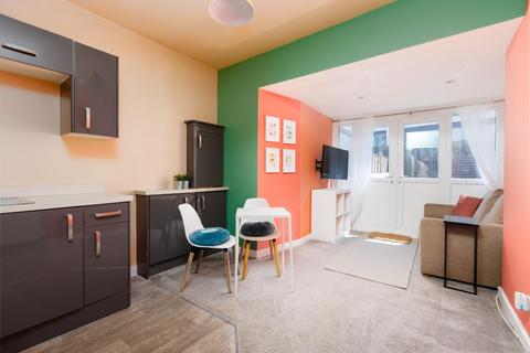 1 bedroom flat for sale, Bushy Park, Totterdown
