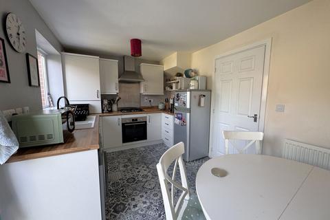 3 bedroom semi-detached house for sale, Upton Drive, Burton-On-Trent, DE14