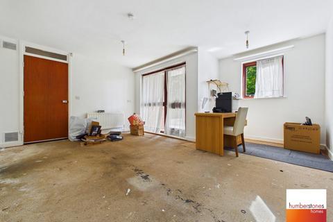 2 bedroom retirement property for sale, Peter Bennet Close, Court Oak Road, Harborne