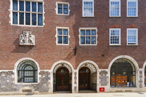 Office to rent, 27 Great Smith St London SW1P 3AZ