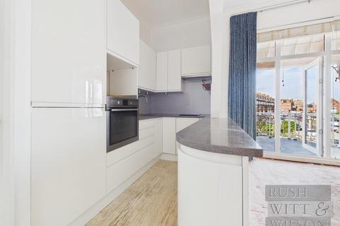 1 bedroom apartment for sale, De La Warr Parade, Bexhill-On-Sea