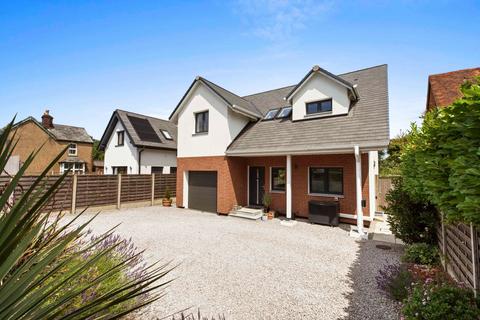 3 bedroom detached house for sale, Main Road, High Wycombe HP14
