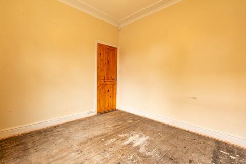 4 bedroom end of terrace house for sale, Binns Street, Bingley, West Yorkshire, UK, BD16