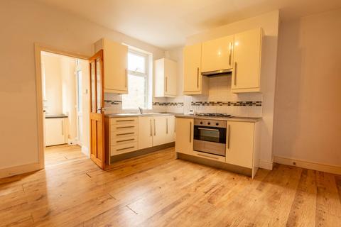 4 bedroom end of terrace house for sale, Binns Street, Bingley, West Yorkshire, UK, BD16