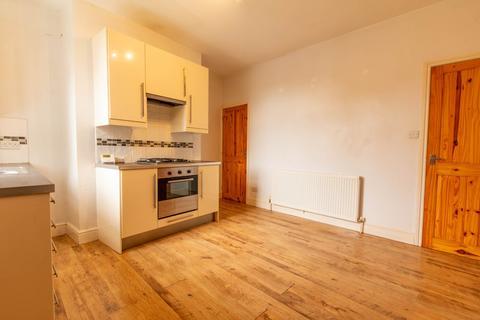 4 bedroom end of terrace house for sale, Binns Street, Bingley, West Yorkshire, UK, BD16
