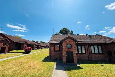 2 bedroom bungalow for sale, Harden Keep, Millpool Way, Smethwick, West Midlands, B66