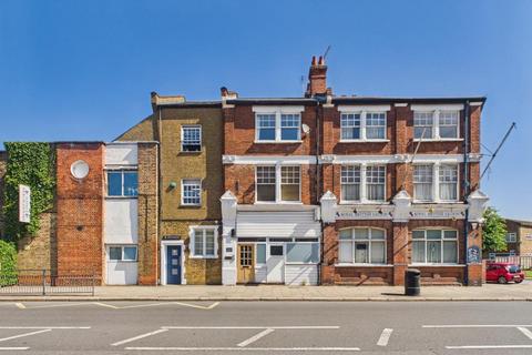 Office to rent, Friern Barnet Rd London N11 3DP