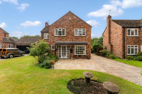 3 bedroom detached house for sale, Millbank, Lymm, WA13