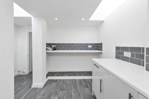 2 bedroom flat to rent, Silver Street, Litlington SG8