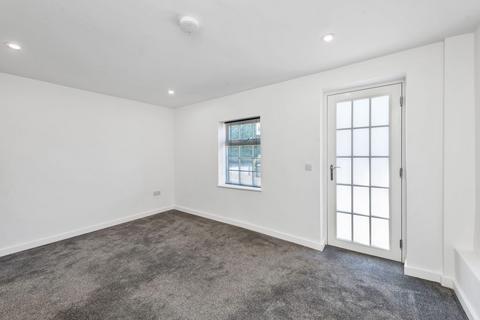 2 bedroom flat to rent, Silver Street, Litlington SG8