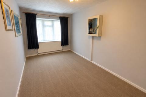 3 bedroom end of terrace house for sale, The Close, Luton, Bedfordshire, LU3 2LR