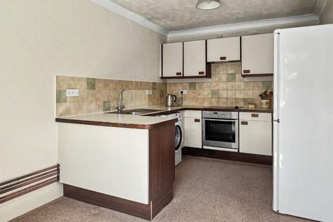 3 bedroom apartment for sale, Greenhill Road, Farnham, Surrey, GU9