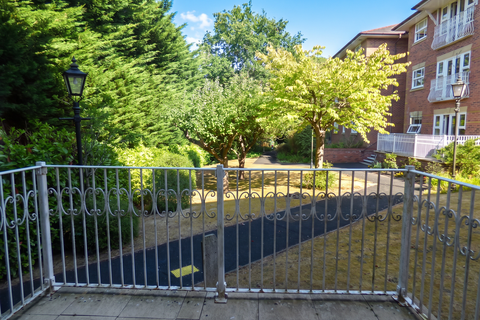 2 bedroom retirement property for sale, Worcester Road, Droitwich, WR9