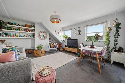 Adolphus Road, London, N4