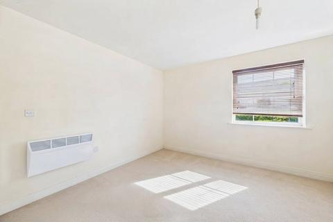 2 bedroom flat to rent, Ashville Way, Wokingham, Berkshire, RG41