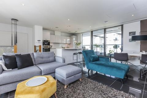 2 bedroom duplex to rent, Leman Street E1, EPC:C