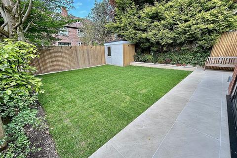 4 bedroom detached house for sale, Essex Avenue, Didsbury, M20