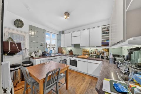 3 bedroom flat for sale, Melton Court, Onslow Crescent SW7