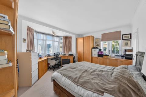 3 bedroom flat for sale, Melton Court, Onslow Crescent SW7