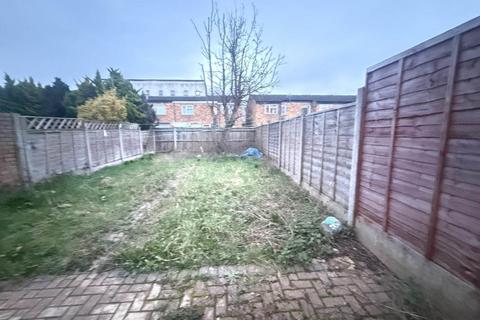 undefined, Pinn Close, Uxbridge