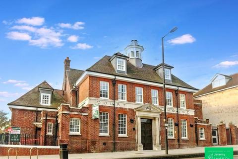 1 bedroom flat to rent, High Street, Barnet