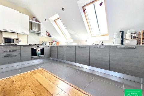 1 bedroom flat to rent, High Street, Barnet
