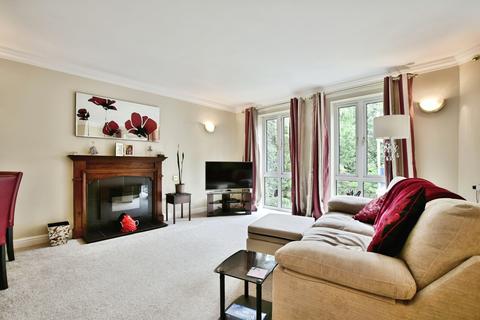 2 bedroom flat for sale, Racefield Road, Altrincham, WA14