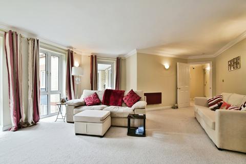 2 bedroom flat for sale, Racefield Road, Altrincham, WA14