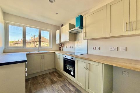 undefined, Luke Lane, Thongsbridge, Holmfirth, HD9 7SZ