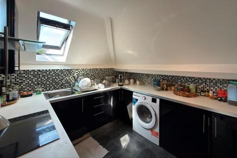 3 bedroom flat for sale, Flat B, 1 Dartmouth Road, Kilburn, London, NW2 4ET