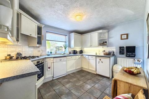4 bedroom detached house for sale, St. Lawrence Way, Tallington, Stamford
