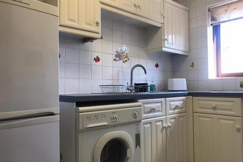 1 bedroom flat to rent, Trawler Road, SWANSEA, SA1