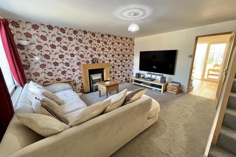 3 bedroom semi-detached house for sale, Castle Street, Hadfield, Glossop