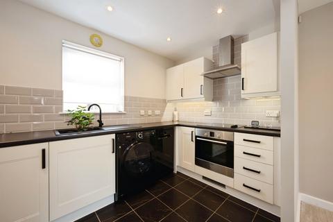 2 bedroom ground floor flat for sale, Stanbridge Road, Leighton Buzzard