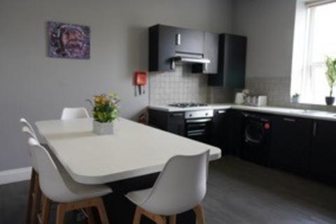 5 bedroom apartment to rent, 3B North Friary House