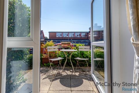 2 bedroom apartment for sale, Thomas Court, Marlborough Road, Cardiff, Glamorgan, CF23 5EZ