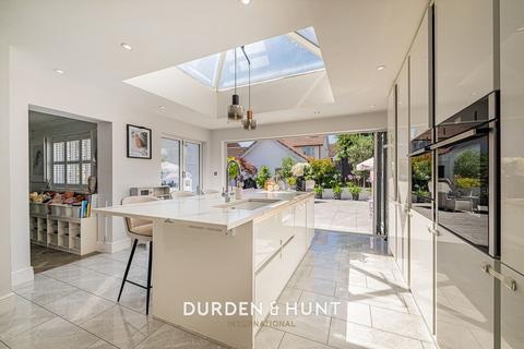 5 bedroom detached house for sale, Mill Grove, High Ongar, CM5