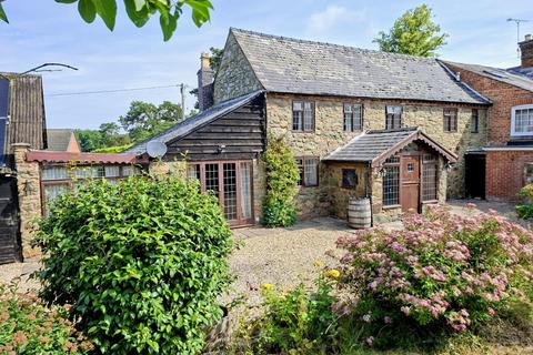 3 bedroom semi-detached house for sale, Garthmyl SY15