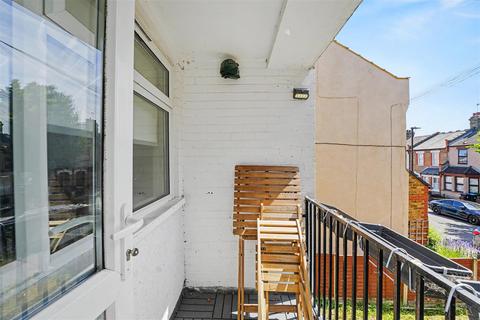 1 bedroom flat for sale, Brigadier Avenue, Enfield