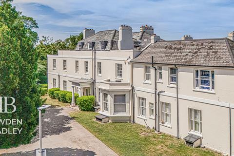 Chigwell Road, Thurlby House, IG8