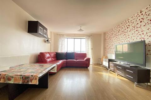 2 bedroom flat to rent, Spring Place, Barking